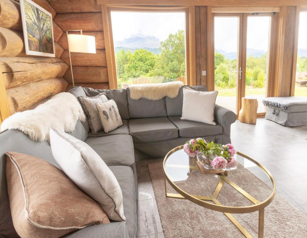 Wild Nurture Eco Luxury Offgrid Log Cabin Fort William Buitenkant foto